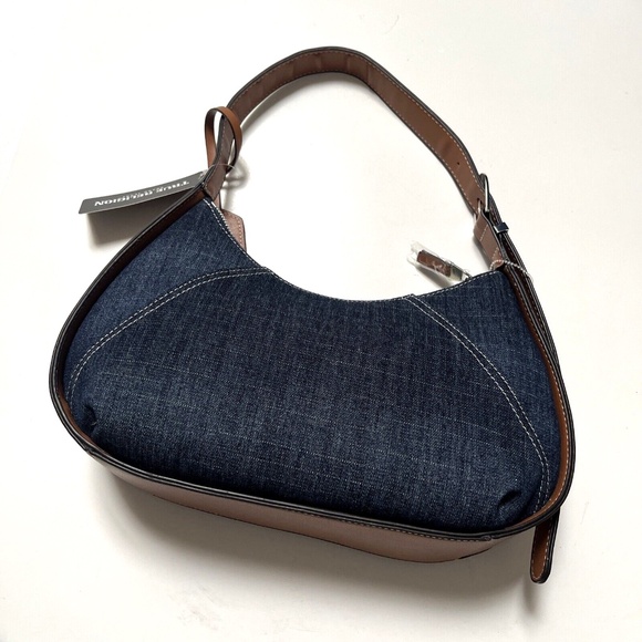 NWT TRUE RELIGION Denim Shoulder Bag Studded Horseshoe Blue Hobo Embellished - Picture 6 of 10